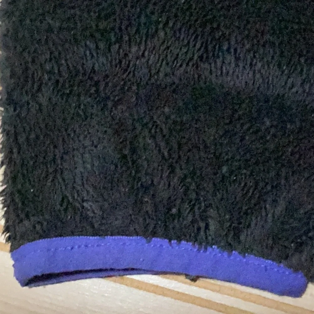 The North Face Kids‎ Black Blue Trim Fleece Jacket 7/8